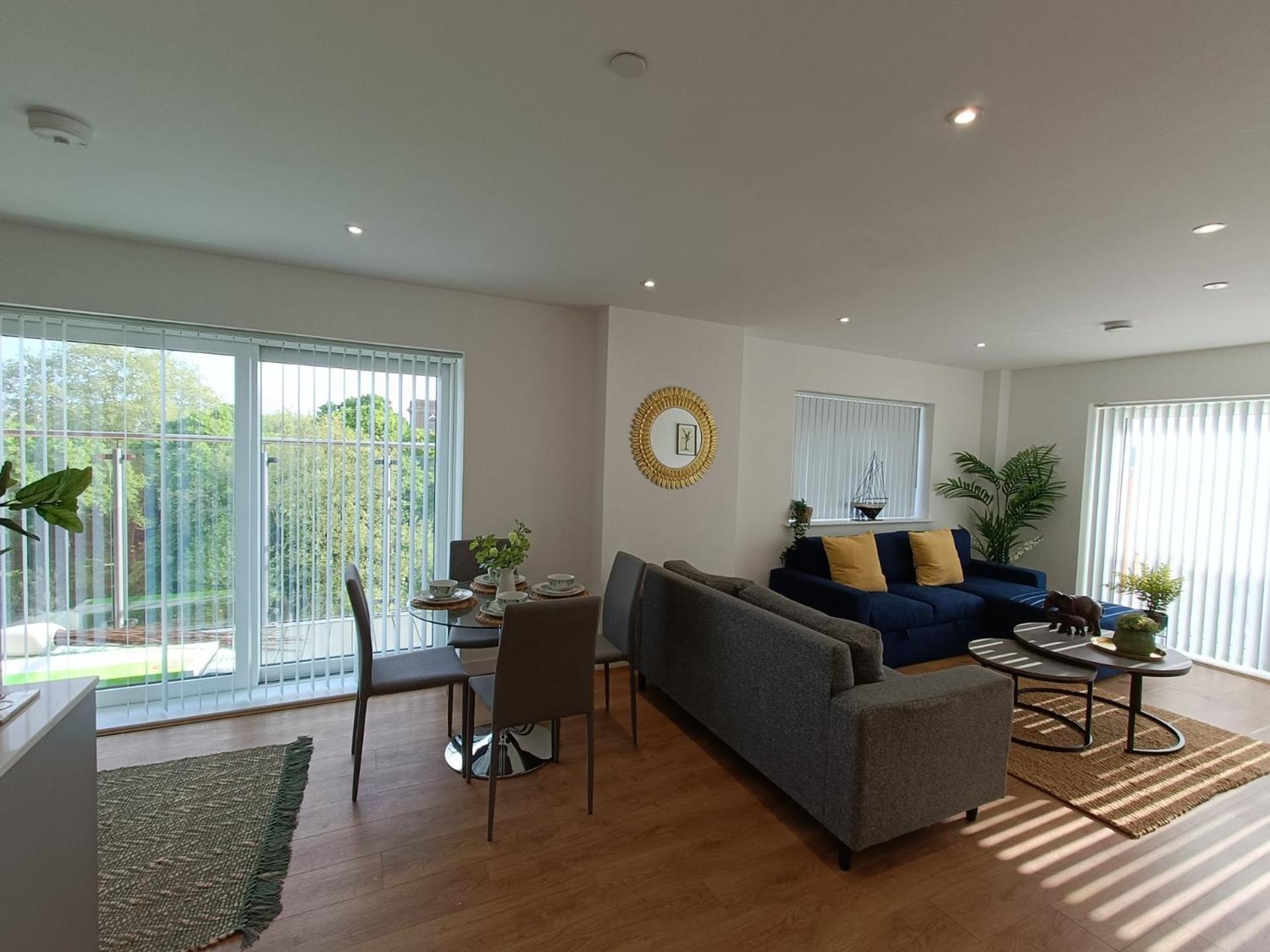 Snuggle Inn: Riverside Apartments with Thames Views London Exterior photo